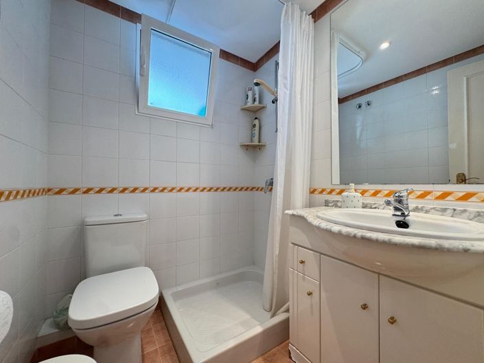 Image No.24-3 Bed Apartment for sale