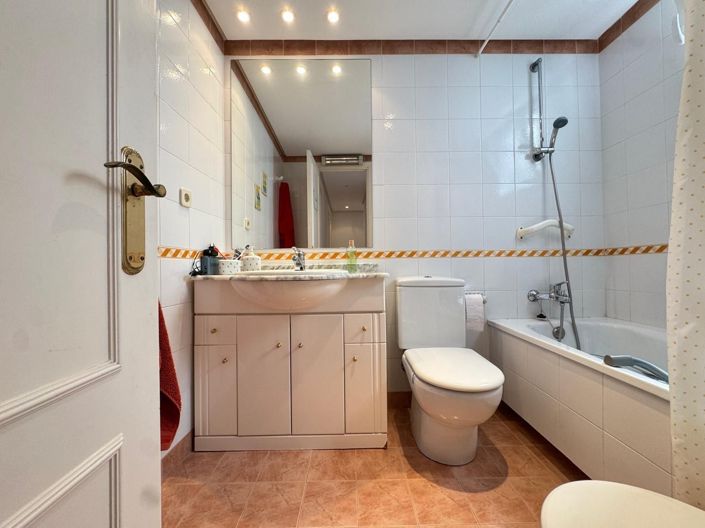 Image No.48-3 Bed Apartment for sale