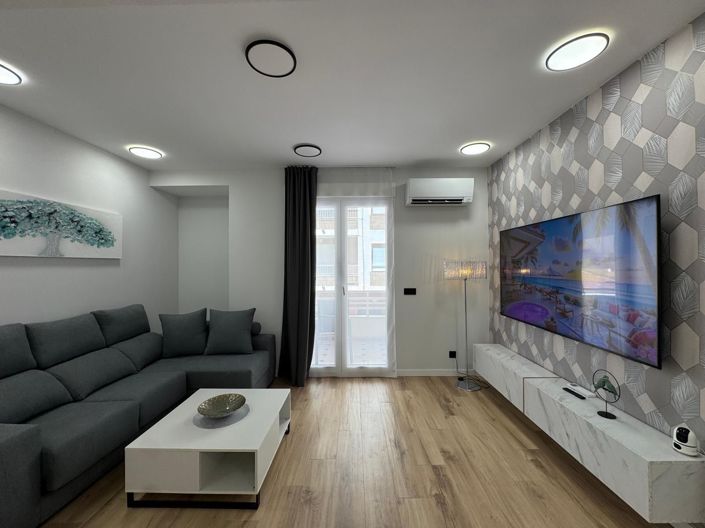 Image No.20-3 Bed Apartment for sale