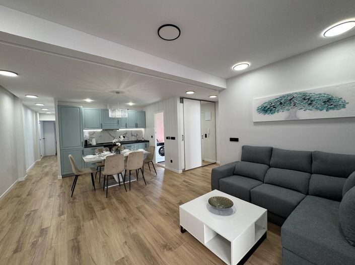 Image No.21-3 Bed Apartment for sale