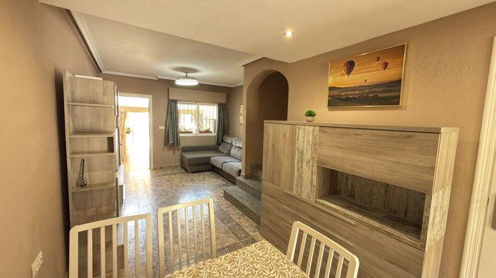 Image No.11-3 Bed House for sale