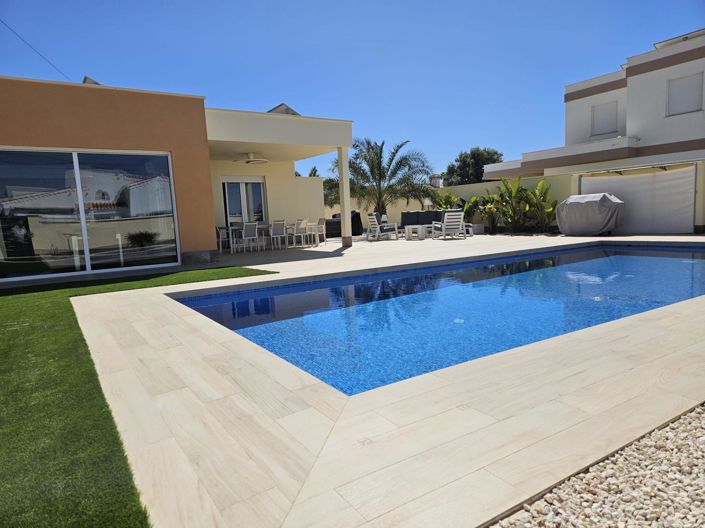 Image No.43-4 Bed Villa for sale