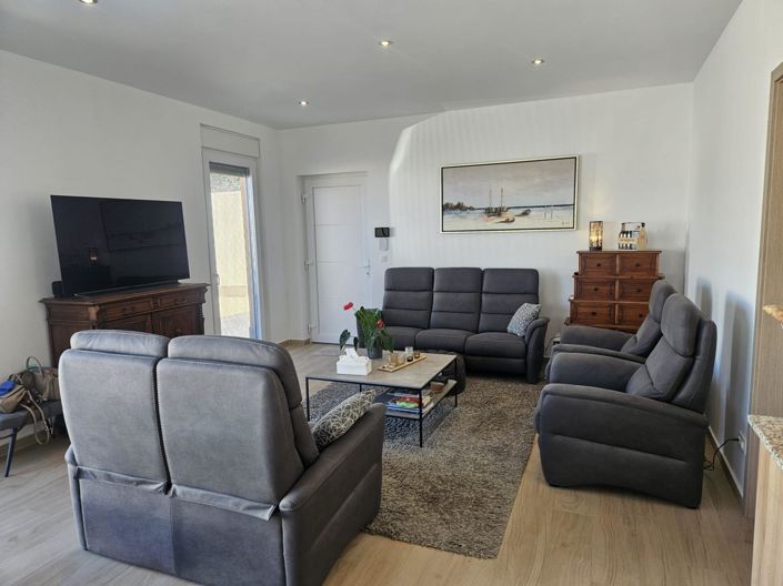 Image No.6-4 Bed Villa for sale