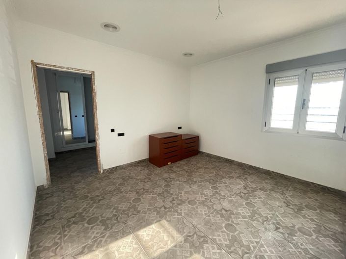 Image No.10-3 Bed Villa for sale