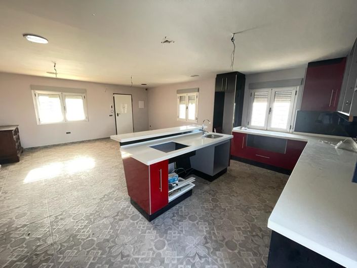 Image No.9-3 Bed Villa for sale