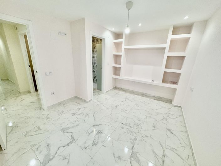 Image No.21-3 Bed Apartment for sale