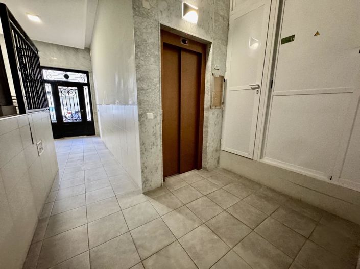 Image No.27-3 Bed Apartment for sale
