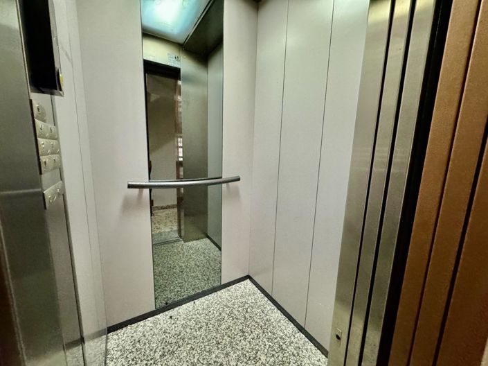 Image No.28-3 Bed Apartment for sale