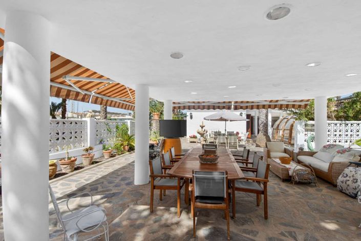 Image No.3-3 Bed Villa for sale