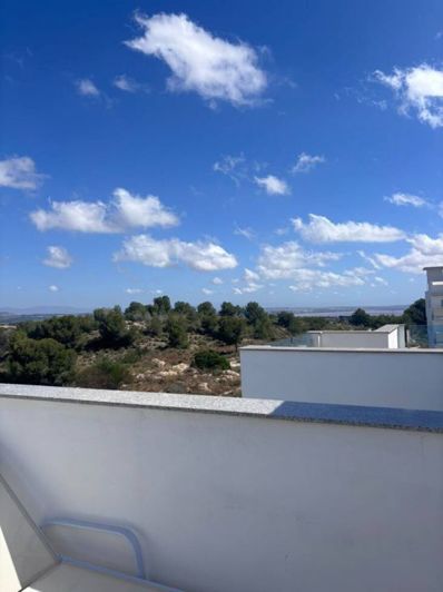 Image No.43-3 Bed House for sale