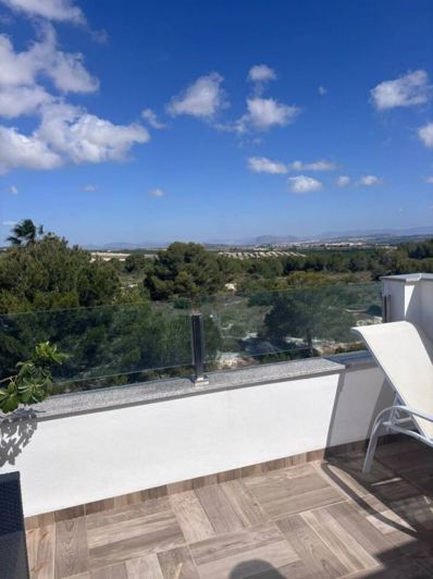 Image No.44-3 Bed House for sale