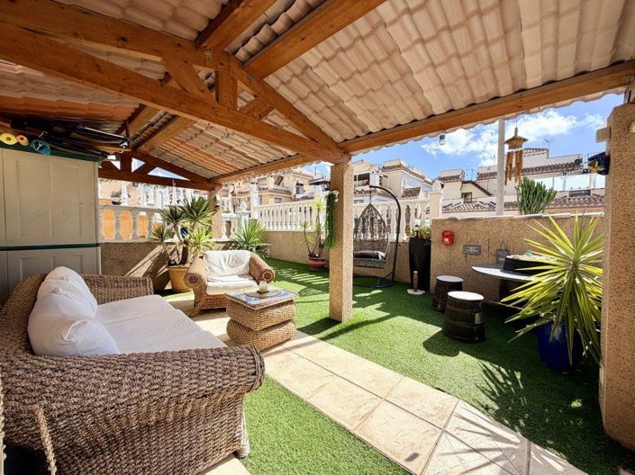 Image No.13-3 Bed House for sale