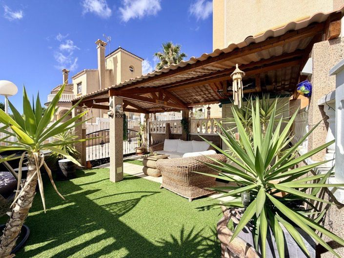 Image No.14-3 Bed House for sale
