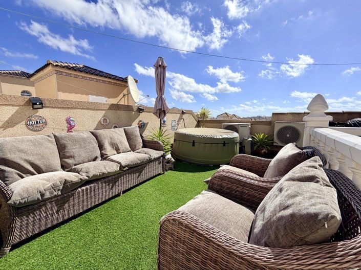 Image No.3-3 Bed House for sale