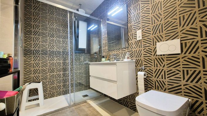 Image No.18-3 Bed Apartment for sale