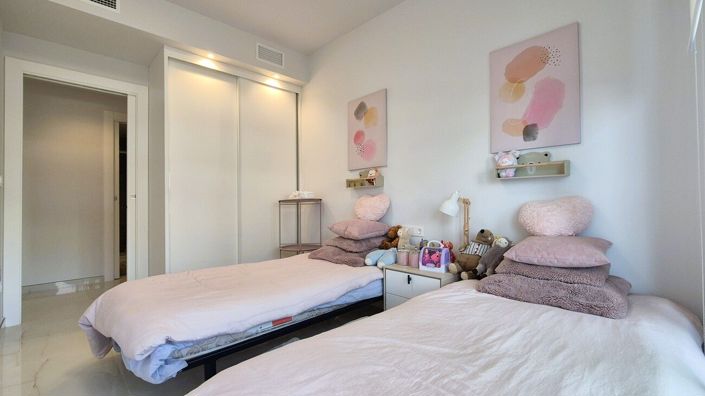 Image No.21-3 Bed Apartment for sale