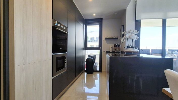 Image No.6-3 Bed Apartment for sale