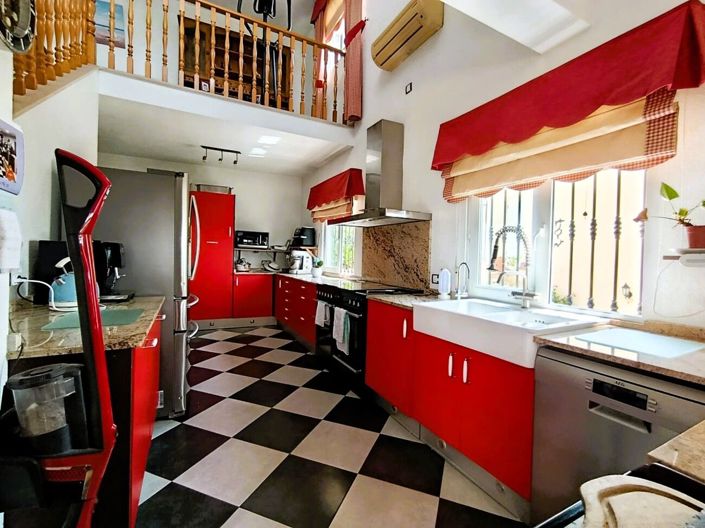 Image No.18-4 Bed Villa for sale