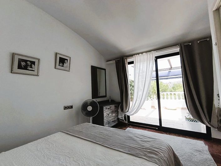 Image No.49-3 Bed Apartment for sale