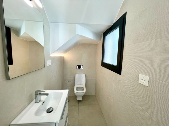 Image No.15-3 Bed Villa for sale