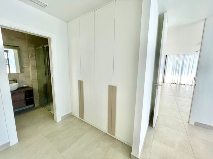 Image No.18-3 Bed Villa for sale