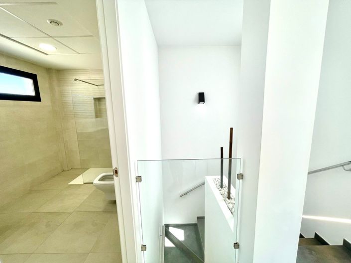 Image No.22-3 Bed Villa for sale