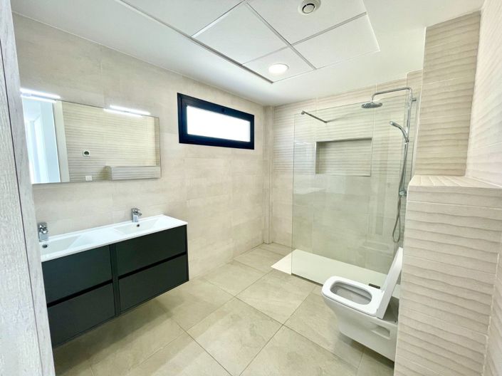 Image No.7-3 Bed Villa for sale