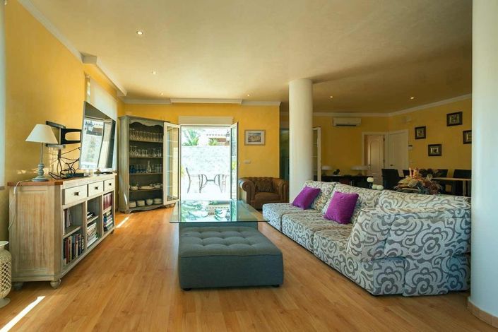 Image No.9-5 Bed Villa for sale