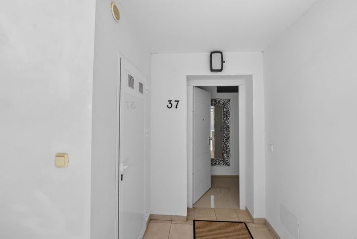 Image No.31-2 Bed Apartment for sale
