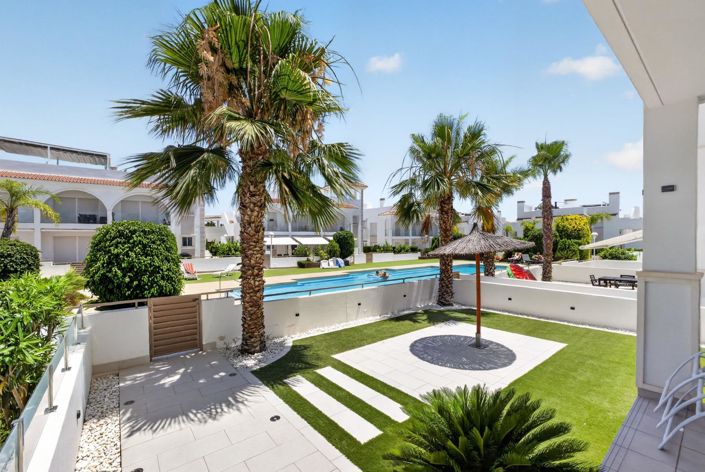 Image No.5-2 Bed Apartment for sale