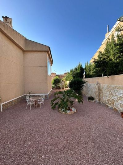 Image No.19-3 Bed Villa for sale