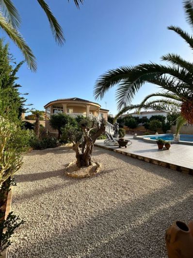 Image No.2-3 Bed Villa for sale