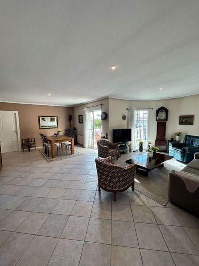 Image No.27-3 Bed Villa for sale