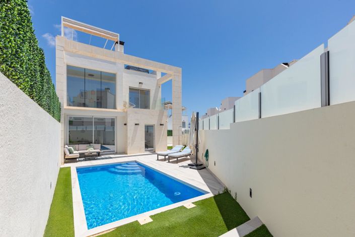 Image No.1-Villa de 3 chambres à vendre à Orihuela Costa