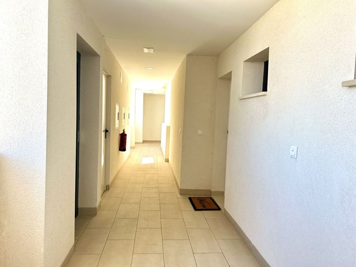 Image No.34-3 Bed Apartment for sale
