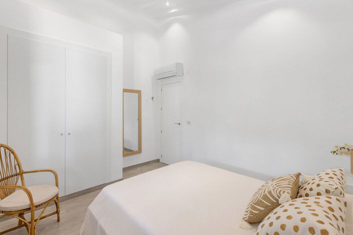 Image No.49-4 Bed Villa for sale