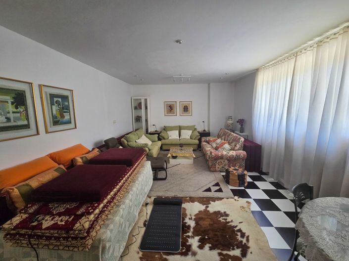 Image No.24-9 Bed Villa for sale