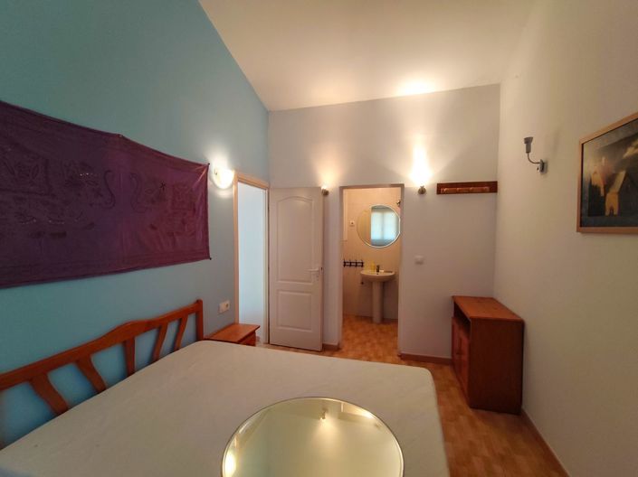 Image No.42-9 Bed Villa for sale