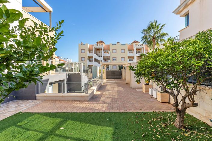 Image No.37-5 Bed Villa for sale