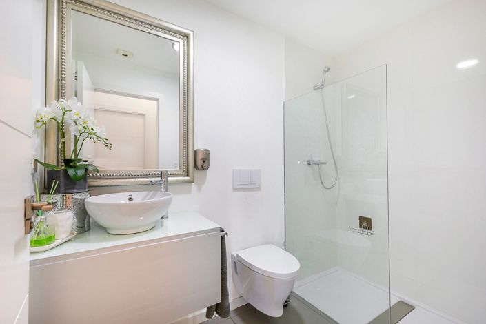 Image No.18-4 Bed Apartment for sale