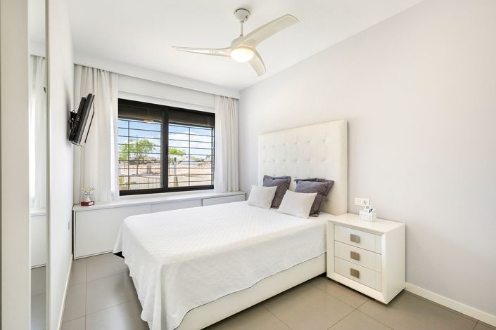 Image No.26-4 Bed Apartment for sale