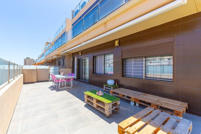 Image No.28-4 Bed Apartment for sale