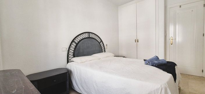 Image No.26-2 Bed House for sale