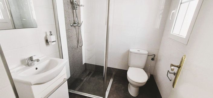 Image No.27-2 Bed House for sale
