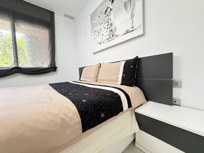 Image No.27-3 Bed Apartment for sale