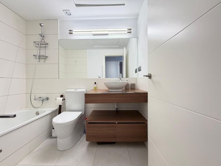 Image No.31-3 Bed Apartment for sale