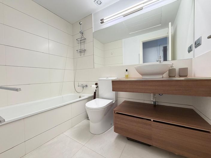 Image No.32-3 Bed Apartment for sale