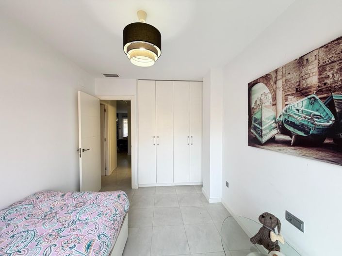 Image No.48-3 Bed Apartment for sale