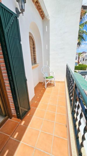Image No.11-2 Bed House for sale