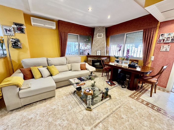 Image No.11-2 Bed House for sale